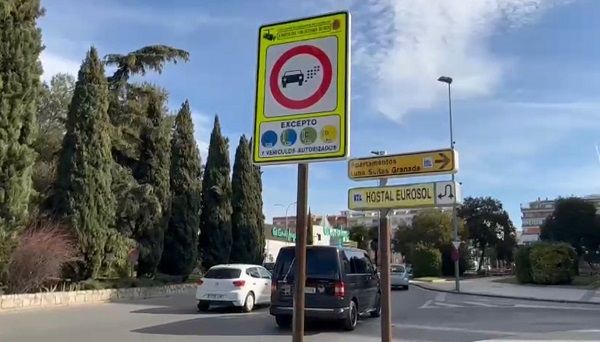 granada-vox-critica-el-impacto-de-la-zbe-en-las-ventas-del-comercio-granadino-y-pide-a-carazo-que-reconsidere-su-aplicacion