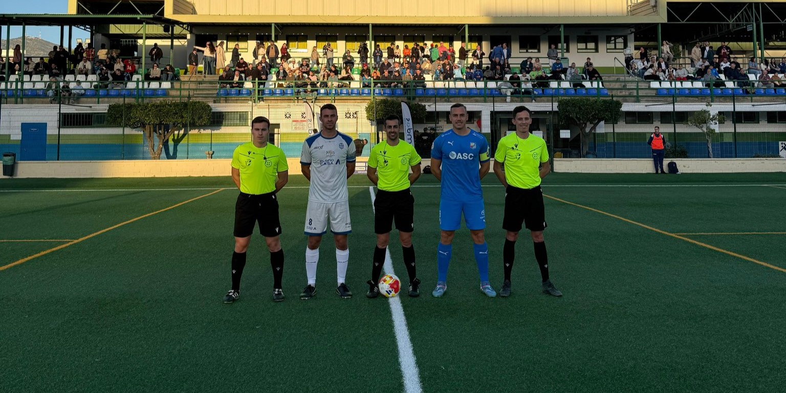 el-cf-motril-sucumbe-ante-el-cp-mijas-las-lagunas-en-un-duelo-vibrante-y-cede-el-liderato-por-la-minima