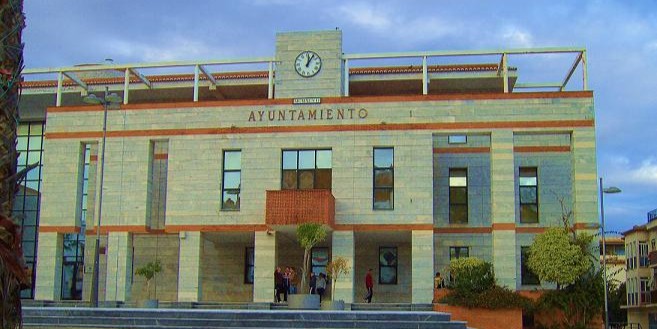 salobrena-exige-soluciones-inmediatas-pulseras-que-protegen-fallan-y-cribados-de-cancer-de-mama-generan-incertidumbre