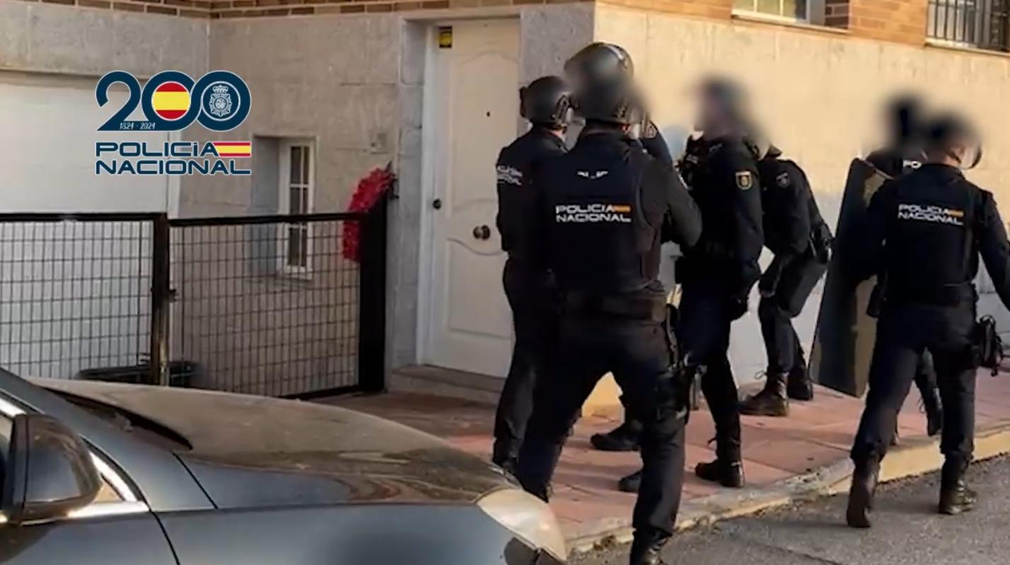 madre-y-hermanastra-detenidas-por-prostituir-y-corromper-a-una-menor