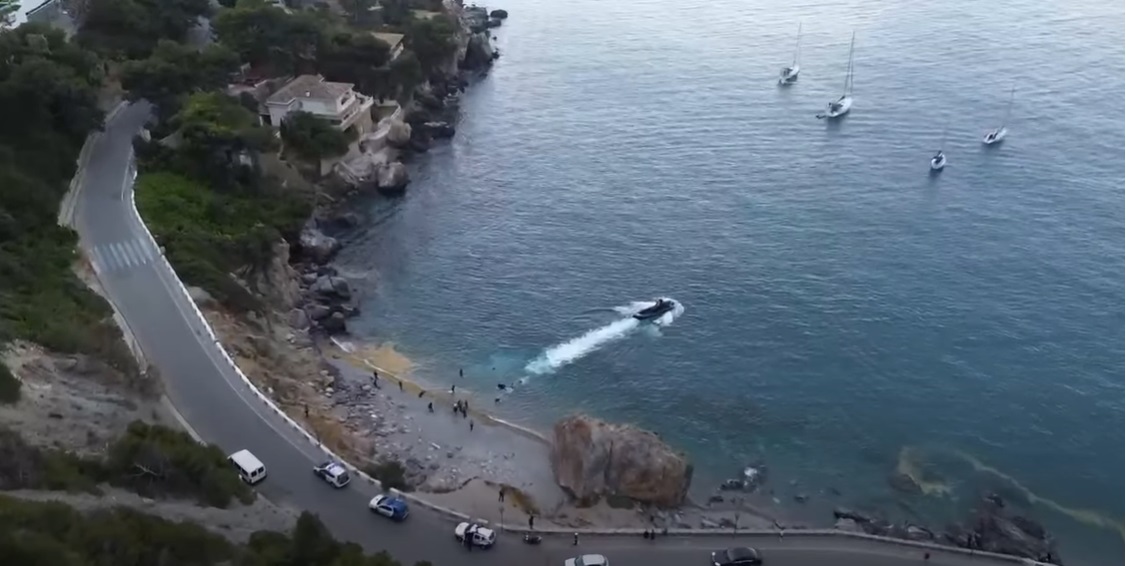 desembarco-sorpresa-en-almunecar-la-herradura-detenidos-cuatro-migrantes-y-la-embarcacion-huye-mar-adentro