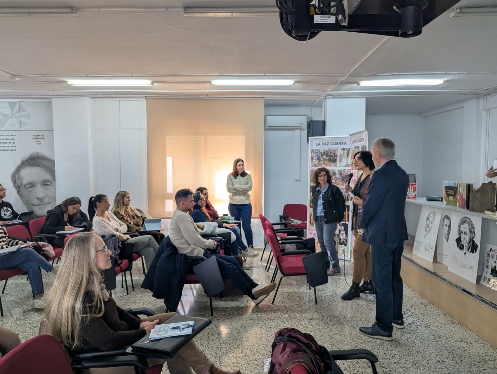 granada-impulsa-el-programa-comunica-con-una-jornada-que-reune-a-63-coordinadores-y-marca-las-lineas-educativas-del-curso