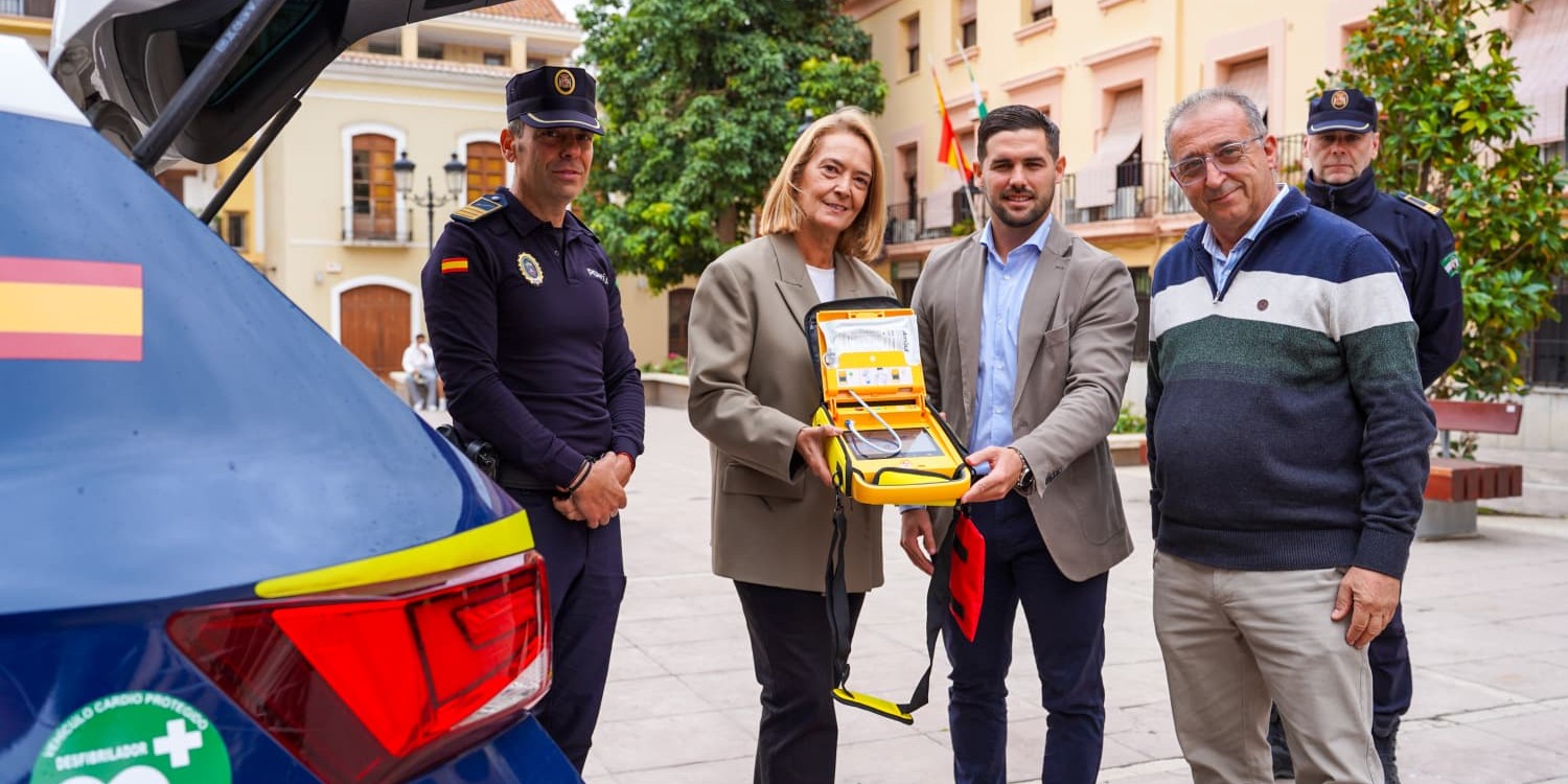 motril-refuerza-la-seguridad-ciudadana-la-policia-local-incorpora-5-desfibriladores-y-forma-al-100-de-sus-agentes-en-rcp