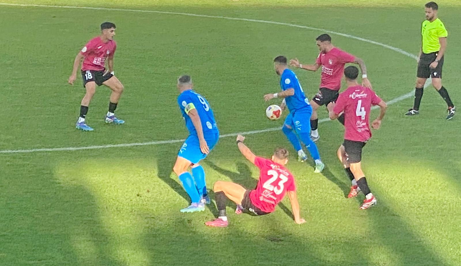 imparables-el-motril-arrolla-gana-y-se-escapa-en-cabeza