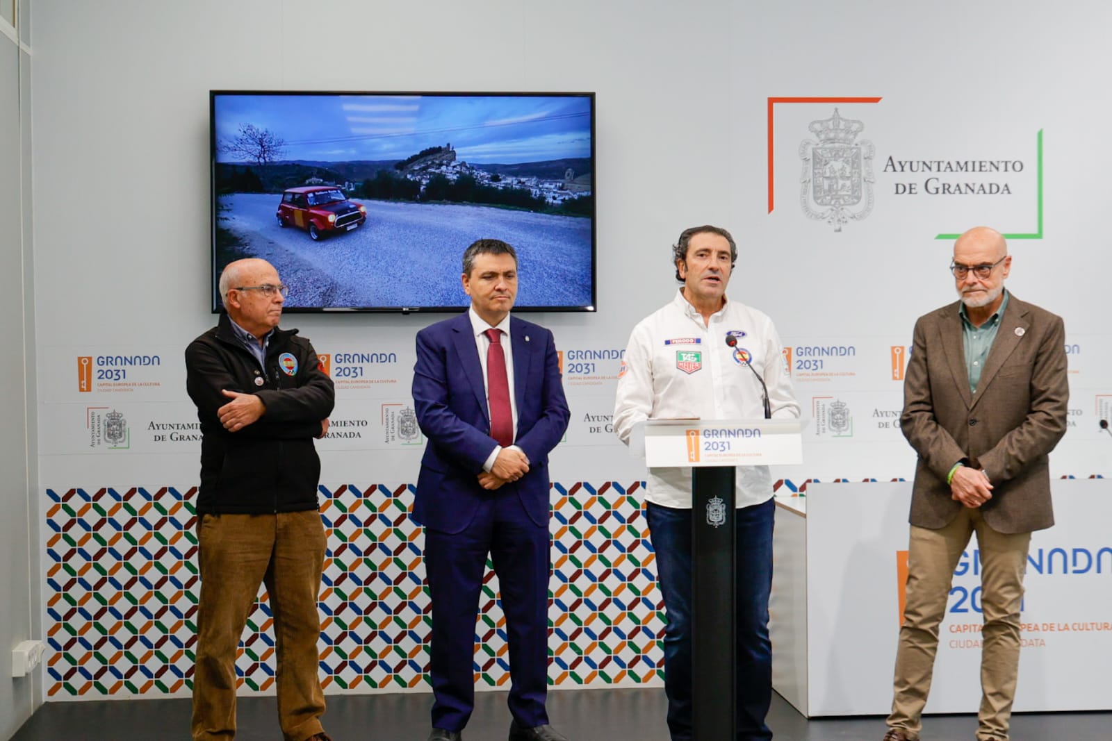 granada-acoge-la-xxiv-edicion-del-rallye-historico-primeras-nieves-con-60-coches-clasicos-de-mas-de-30-anos-llegados-de-toda-espana