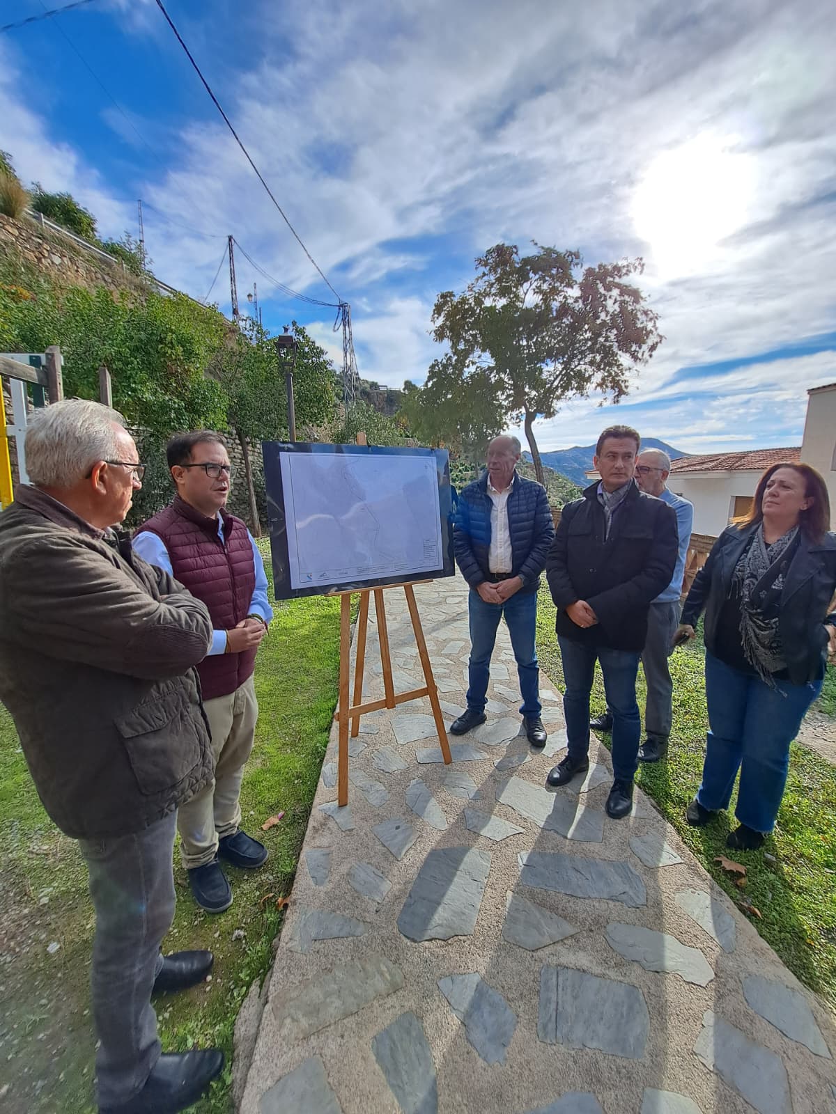 la-modernizacion-de-la-red-de-agua-de-otivar-progresa-con-119-000-euros-de-inversion-y-una-reduccion-del-34-en-perdidas-gracias-a-la-digitalizacion