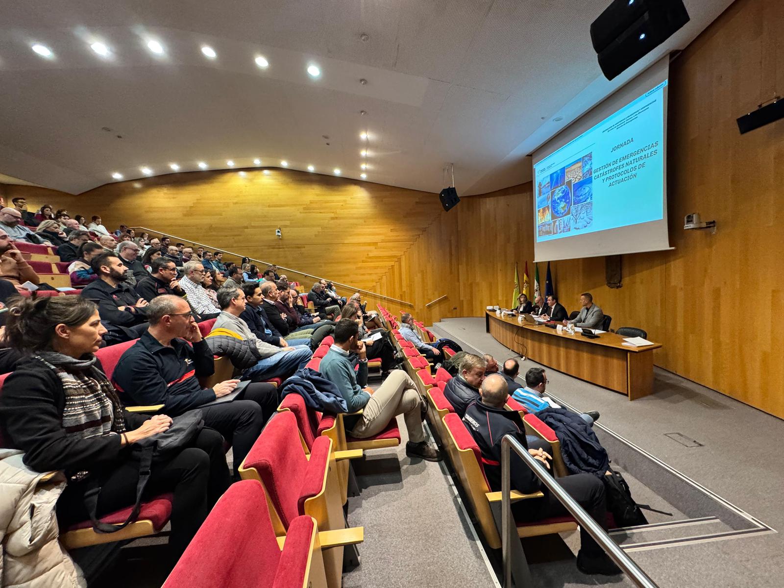 granada-diputacion-refuerza-la-preparacion-municipal-ante-emergencias-con-una-jornada-provincial-tras-los-ultimos-episodios-de-dana-y-terremotos
