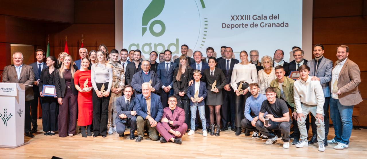 granada-maria-perez-miguel-novo-marcelo-sanchez-y-antonio-gutierrez-brillan-en-una-gala-del-deporte-marcada-por-la-excelencia-y-el-reconocimiento-al-talento-provincial
