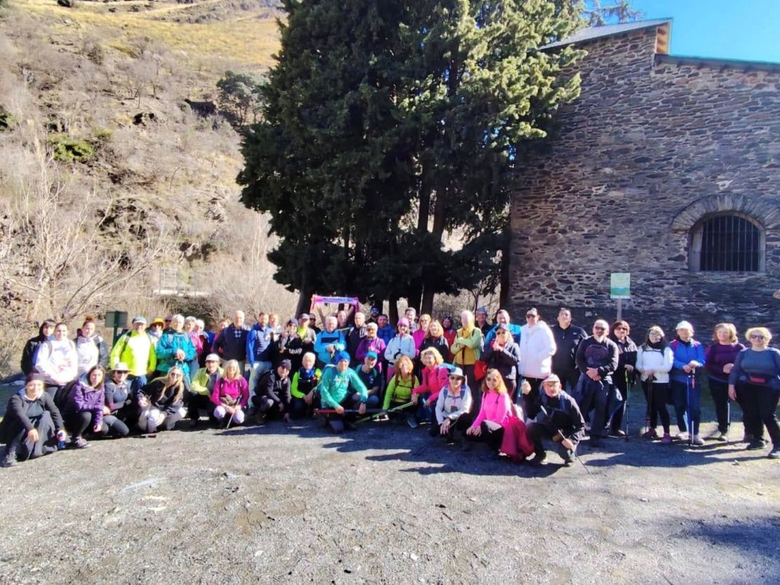 el-programa-de-senderismo-2025-de-almunecar-la-herradura-reunen-a-710-participantes-en-11-rutas-y-200-kilometros-tras-26-anos-de-actividad