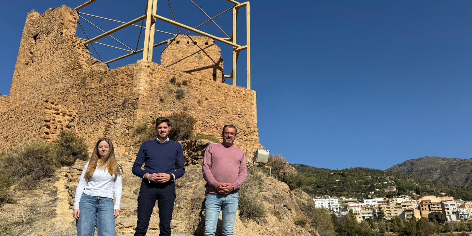lanjaron-las-obras-que-se-acometen-en-el-castillo-medieval-mejoraran-su-entorno-y-su-iluminacion-nocturna