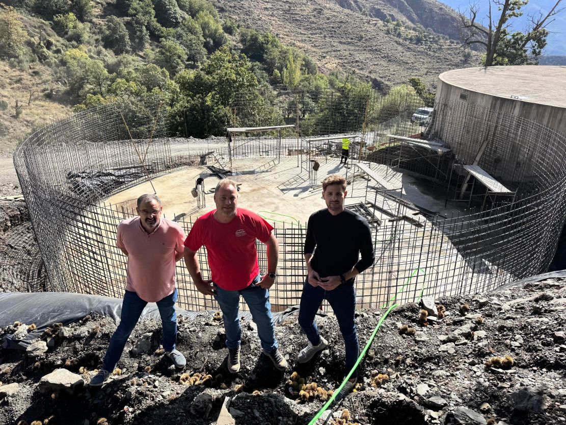 lanjaron-renueva-la-biblioteca-y-amplia-el-paseo-biosaludable-con-mirador-nueva-iluminacion-y-una-decena-de-aparcamientos