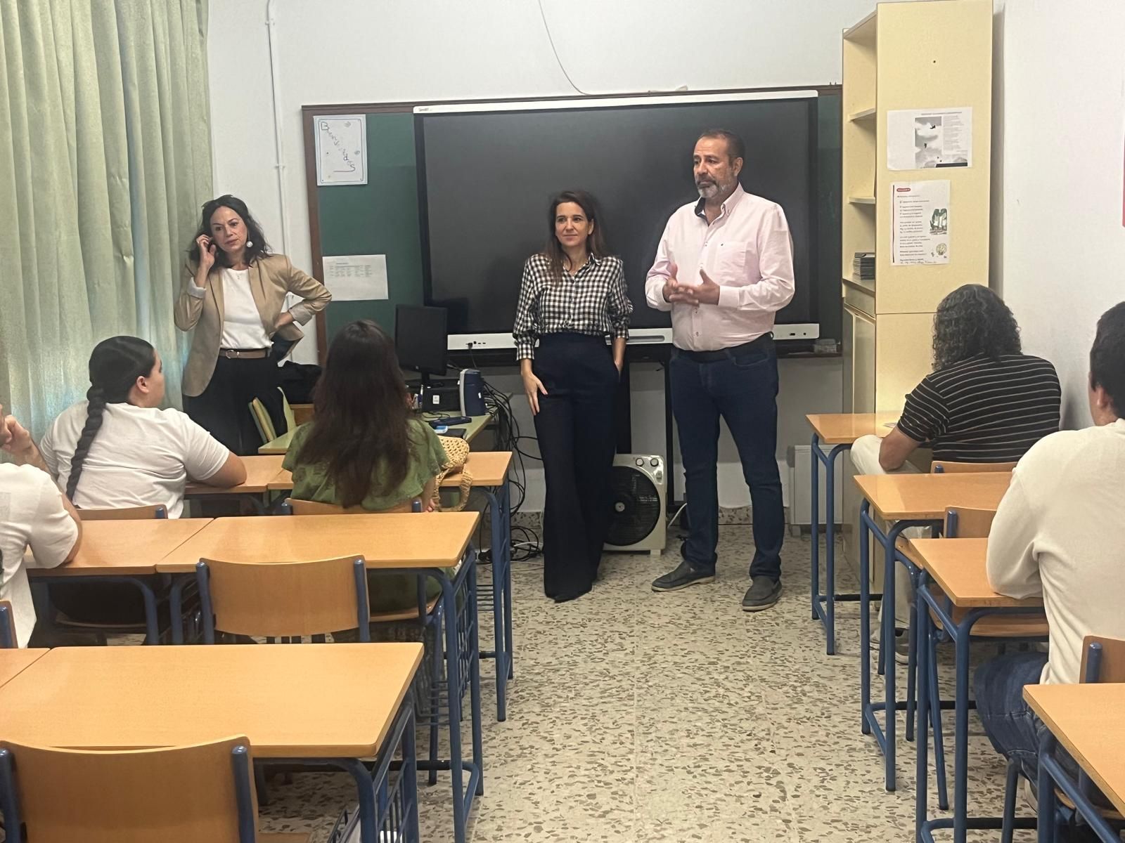 diputacion-el-ayuntamiento-de-salobrena-inicia-un-curso-gratuito-de-200-horas-para-desempleados-sobre-actividades-de-ocio-y-tiempo-libre-con-17-plazas-y-practicas-en-empresas