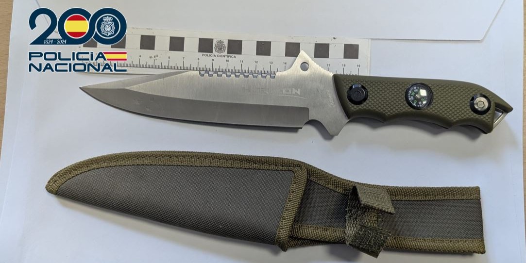 detenido-en-granada-con-un-machete-tras-agredir-a-un-agente-y-quebrantar-ordenes-de-alejamiento