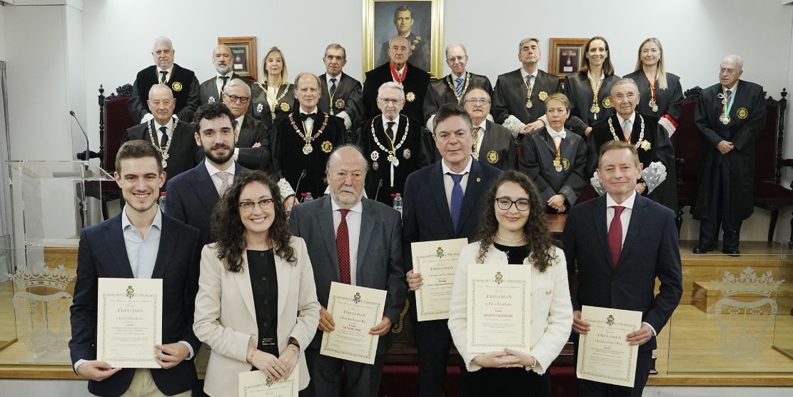 luis-maria-cazorla-alerta-en-granada-del-rampante-desprecio-al-derecho-y-reclama-vigilancia-para-preservar-el-estado-de-derecho