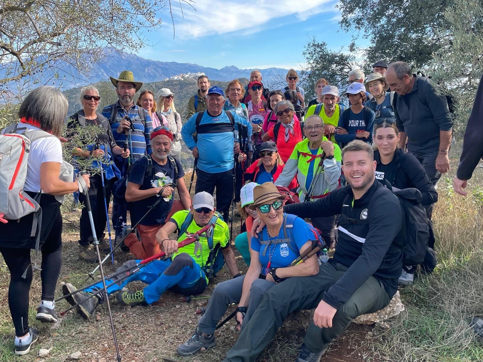 el-senderismo-almunecar-2025-despide-su-edicion-con-rutas-por-malaga-granada-y-almeria