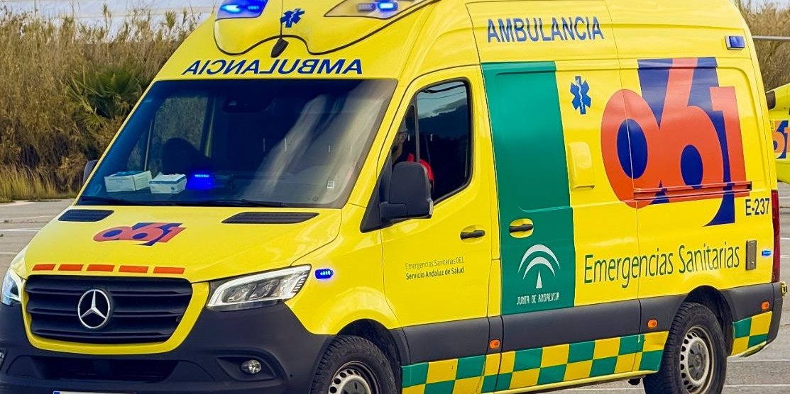 fallece-una-mujer-de-36-anos-en-un-grave-accidente-de-trafico-en-la-carretera-de-pinos-genil-a-granada