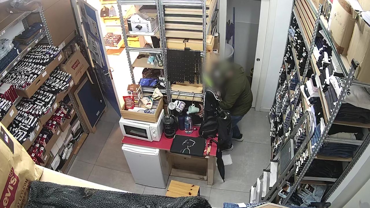 granada-desmantelado-un-grupo-criminal-itinerante-responsable-de-25-robos-en-cuatro-comunidades-y-un-fraude-cercano-a-los-200-000-euros