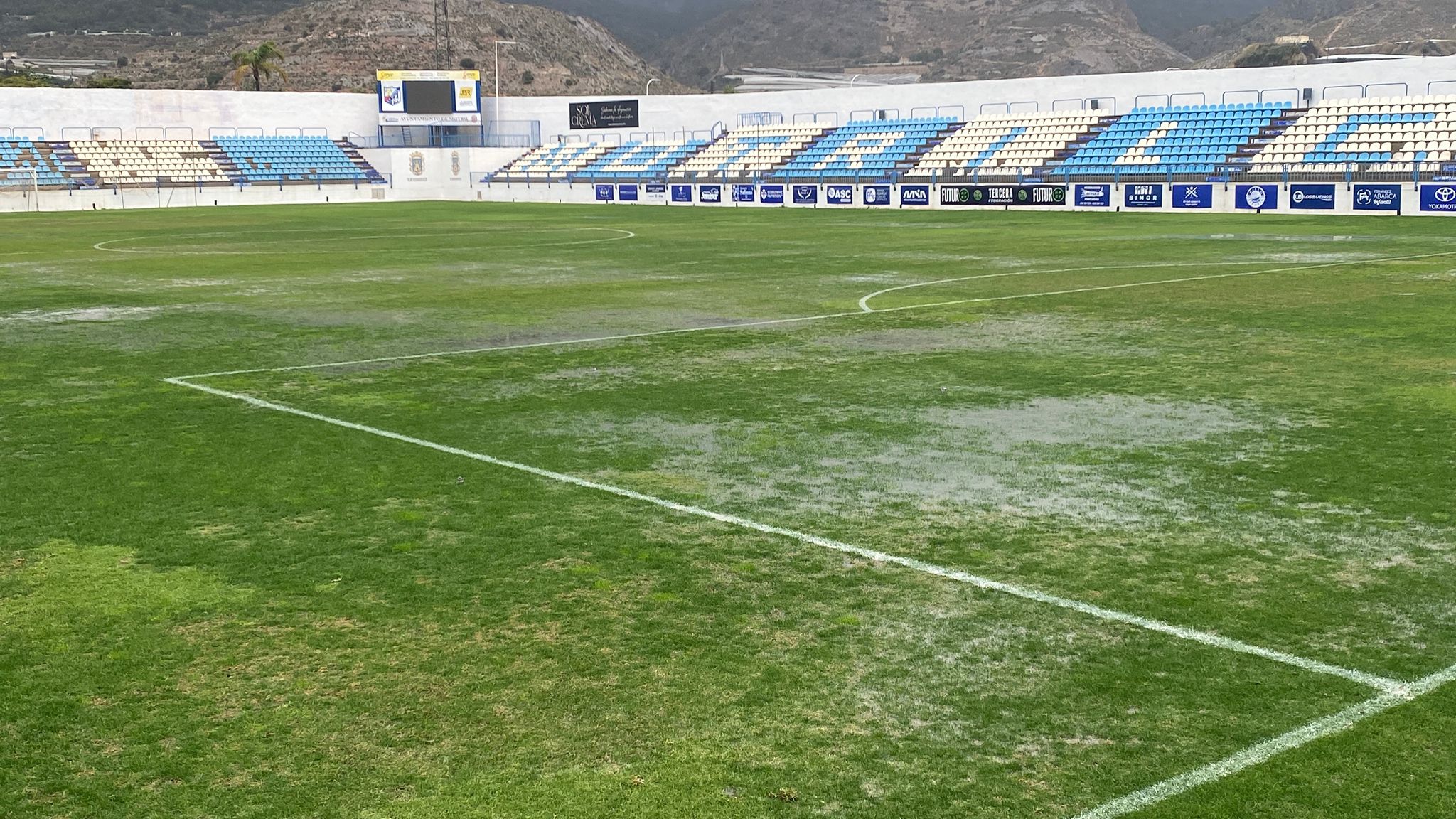 Motril: La lluvia frustra el duelo clave: CF Motril vs UD Torre del Mar  aplazado