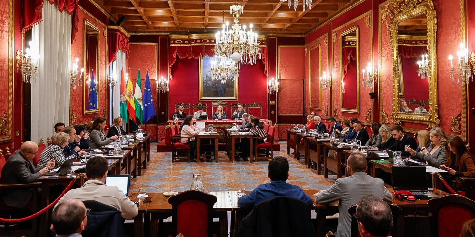 granada-planta-cara-a-la-ocupacion-ilegal-con-asesoramiento-juridico-gratuito-y-especializado-enfoque-con-cita-del-portavoz