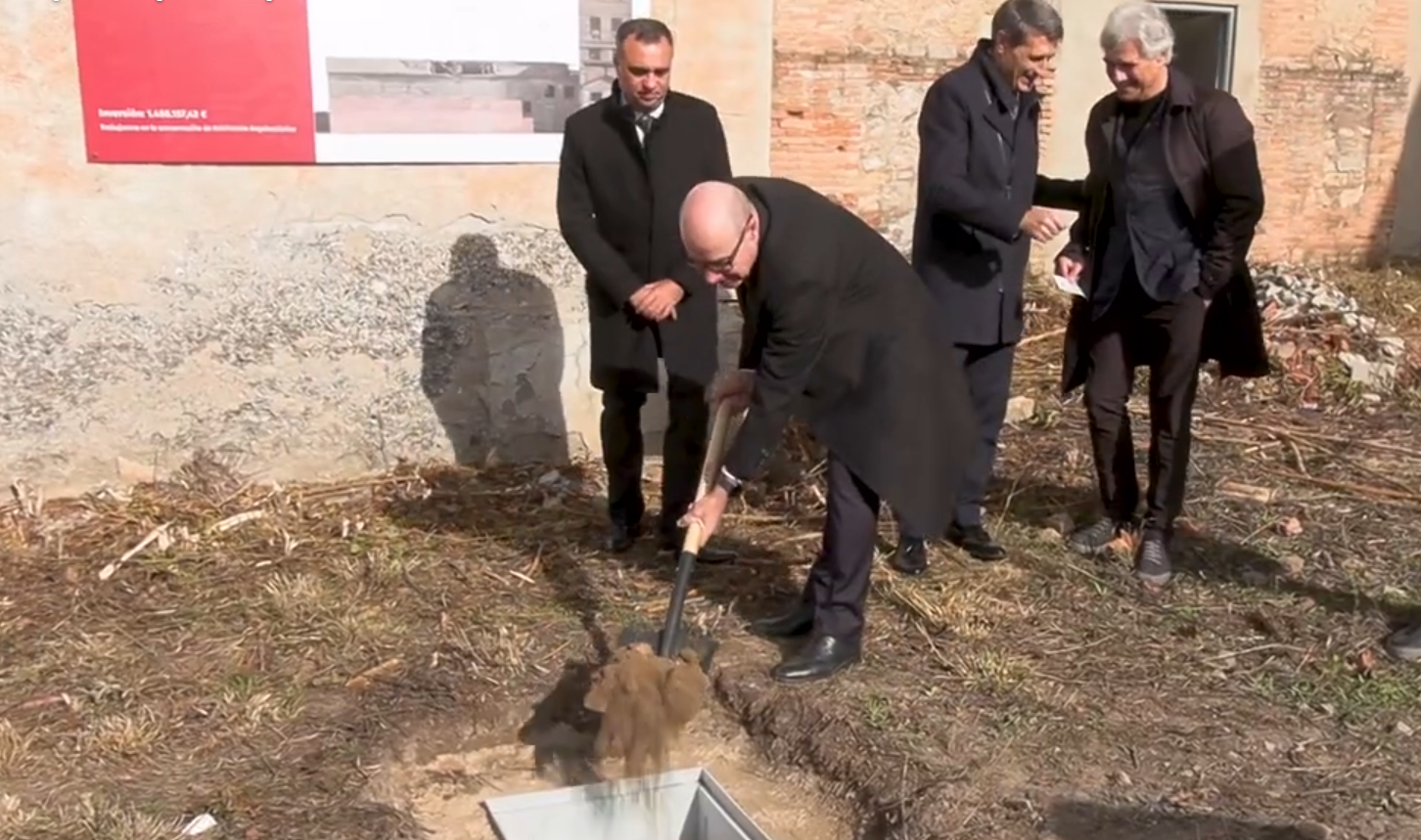 granada-la-ugr-coloca-la-primera-piedra-del-campus-sostenible-en-la-historica-azucarera-de-san-isidro-con-una-inversion-de-148-millones