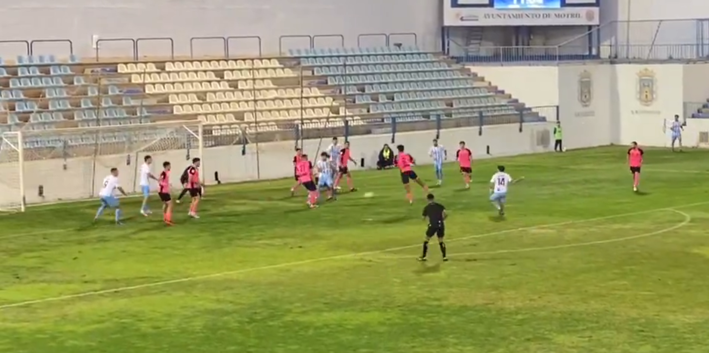 motril-goleada-sin-paliativos-del-cf-motril-al-el-palo-5-0-en-el-escribano-castilla