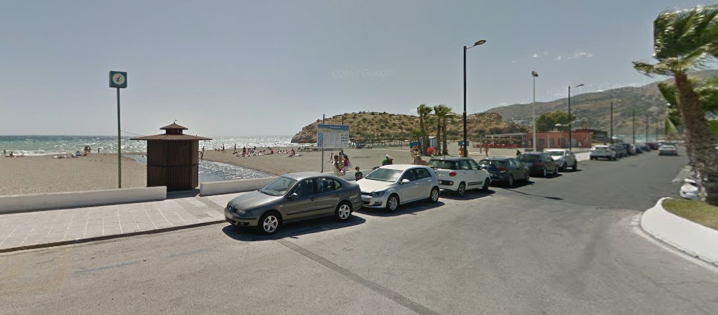 salobrena-acuerdo-entre-ayuntamiento-y-hosteleros-para-mantener-aparcamientos-y-servicio-en-el-nuevo-paseo-maritimo