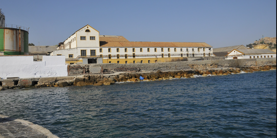 salobrena-gobierno-licita-por-139-2997-e-la-redaccion-del-proyecto-para-crear-8-000-m%c2%b2-de-nueva-playa-en-la-antigua-azucarera-de-la-caleta-de-salobrena