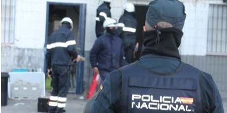 granada-amplio-operativo-policial-en-el-distrito-norte-cuatro-registros-tres-detenidos-y-todas-las-viviendas-inspeccionadas-con-enganches-ilegales