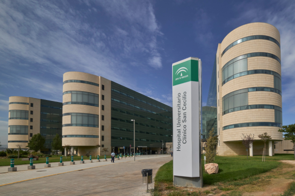 la-huelga-medica-en-andalucia-obliga-a-cancelar-36-000-consultas-y-670-cirugias-en-su-primer-dia