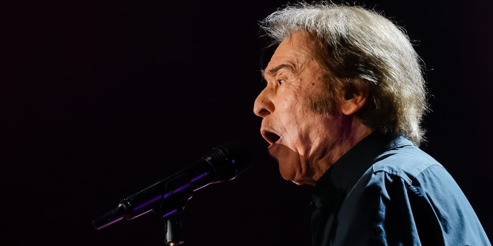 granada-raphael-reafirma-su-leyenda-con-un-recital-de-plenitud-y-caracter