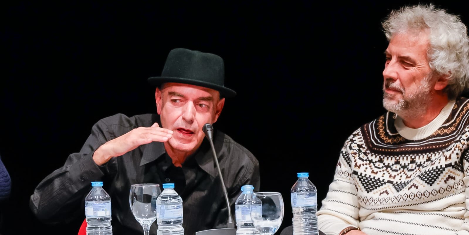 granada-fija-su-memoria-musical-en-zapatos-de-piel-de-caiman-el-libro-que-recorre-cuatro-decadas-de-escena-sonora