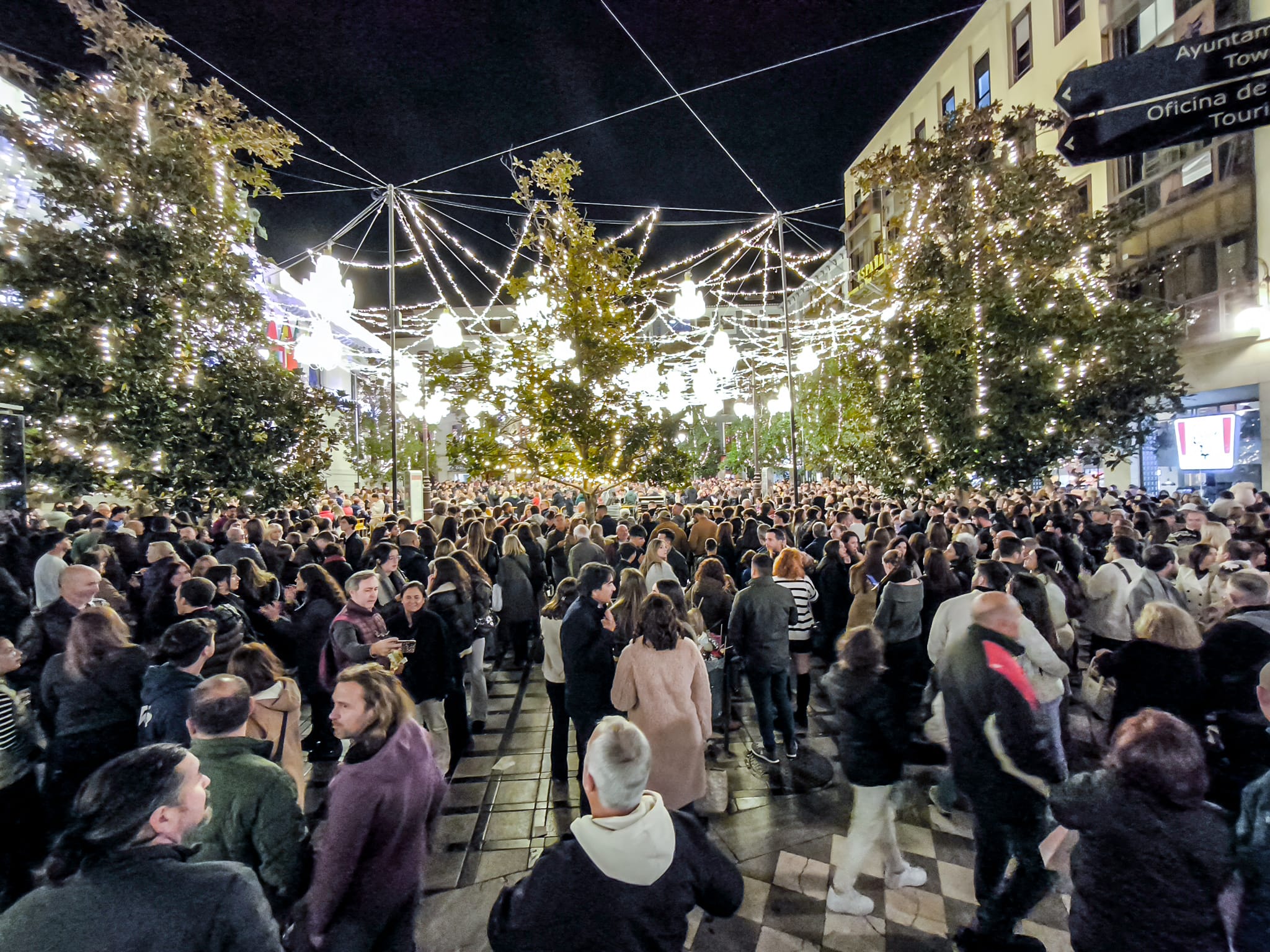granada-baza-y-motril-refuerzan-la-seguridad-en-comercios-con-el-plan-comercio-seguro-durante-la-navidad