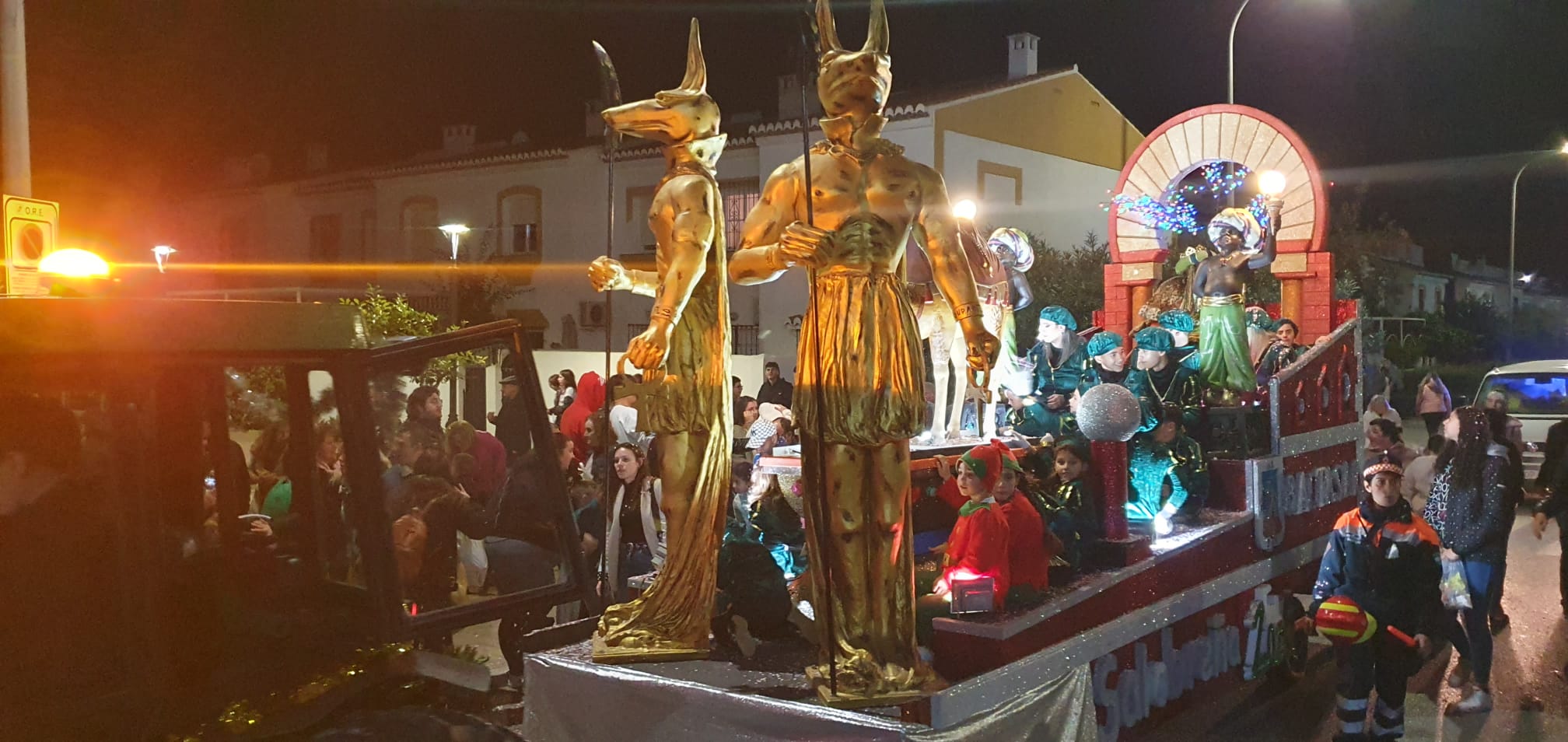 salobrena-abre-las-puertas-a-la-ilusion-con-una-exposicion-de-los-reyes-magos-en-el-ayuntamiento