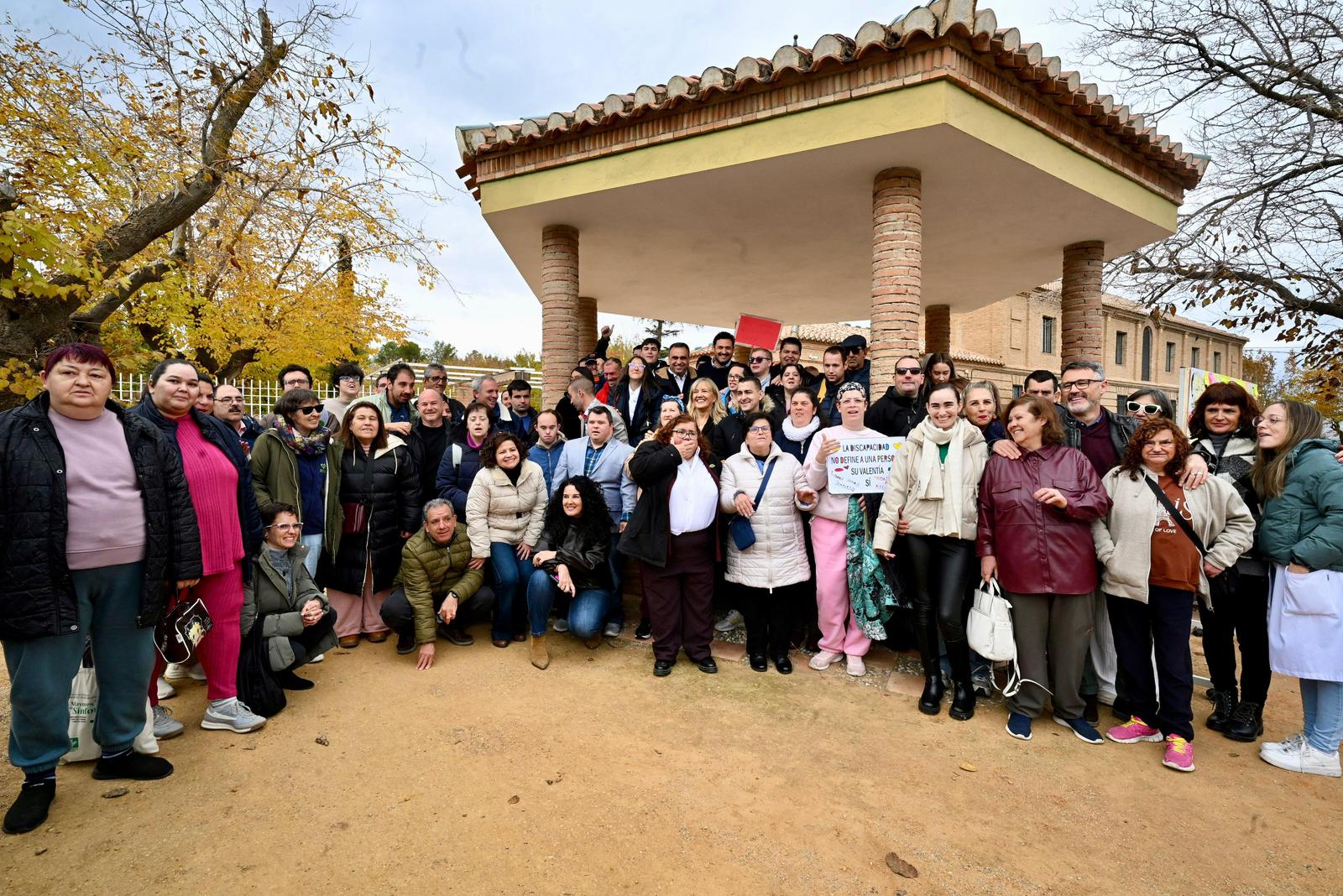 la-diputacion-de-granada-reune-a-los-centros-sociales-en-una-jornada-festiva-por-el-dia-de-las-personas-con-discapacidad