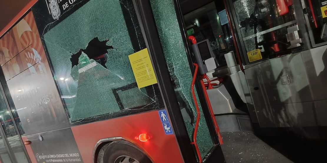 granada-ccoo-denuncia-ataques-a-autobuses-disparos-piedras-y-huevos-obligan-a-desvios-para-proteger-a-conductores-y-usuarios