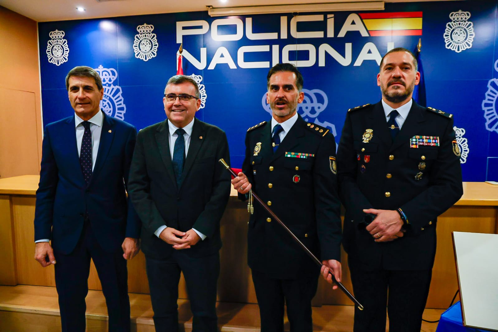 rafael-rodriguez-perez-asume-la-comisaria-provincial-de-policia-nacional-en-granada-en-un-acto-institucional