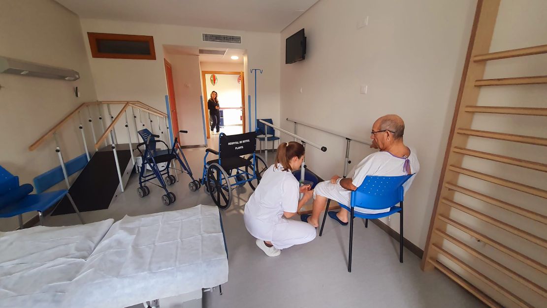 motril-el-hospital-santa-ana-habilita-una-sala-de-fisioterapia-en-traumatologia-para-acelerar-la-recuperacion-de-los-pacientes