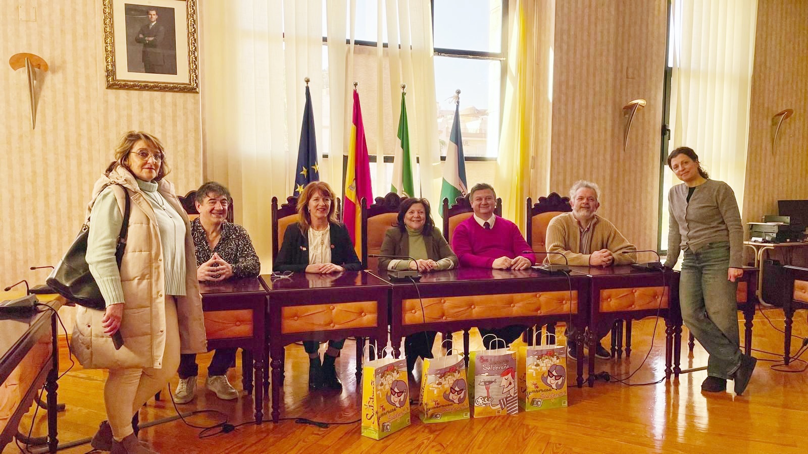 salobrena-se-convierte-en-aula-europea-directores-franceses-exploran-su-modelo-educativo-y-su-patrimonio-de-la-mano-de-erasmus