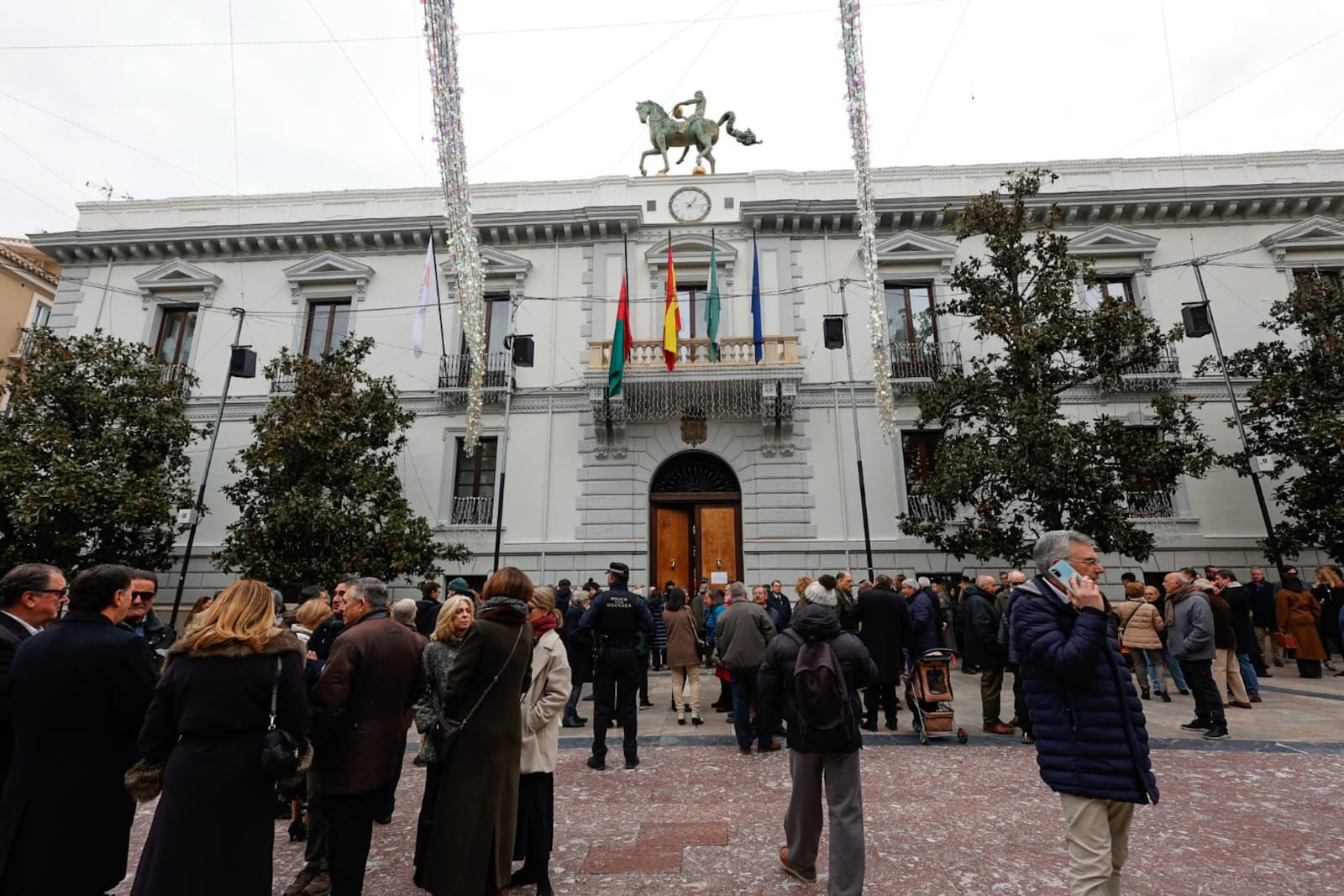granada-rendira-hoy-homenaje-a-juan-ramon-ferreira-con-la-instalacion-de-su-capilla-ardiente-en-el-ayuntamiento