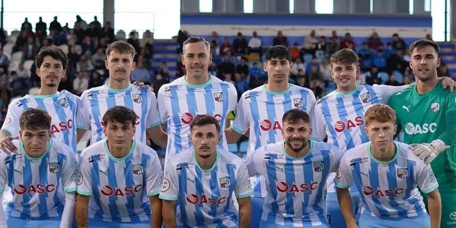 el-cf-motril-que-arranca-el-ano-con-fuerza-y-doblega-al-melilla-b-en-maracena-2-1-mantiene-la-segunda-posicion-del-grupo-ix