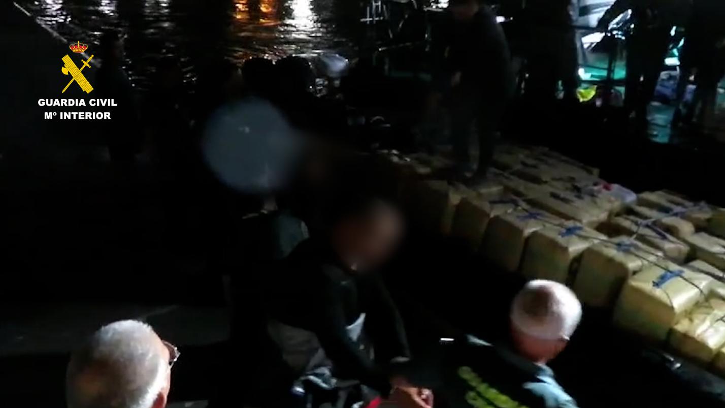 narcotrafico-bajo-arresto-10-detenidos-y-45-toneladas-de-hachis-intervenidas-en-sevilla-y-malaga