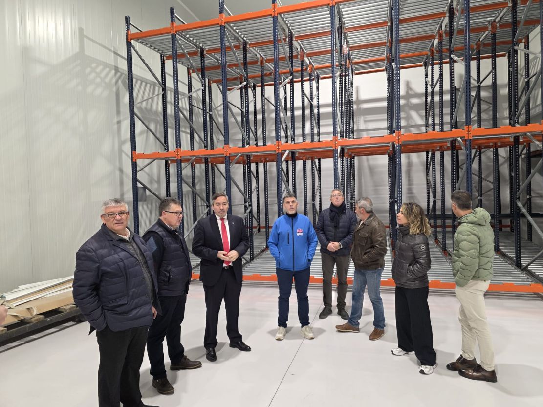 guadix-la-junta-impulsa-con-200-000-euros-la-expansion-de-el-elefante-rosa-y-refuerza-el-tejido-industrial-del-municipio