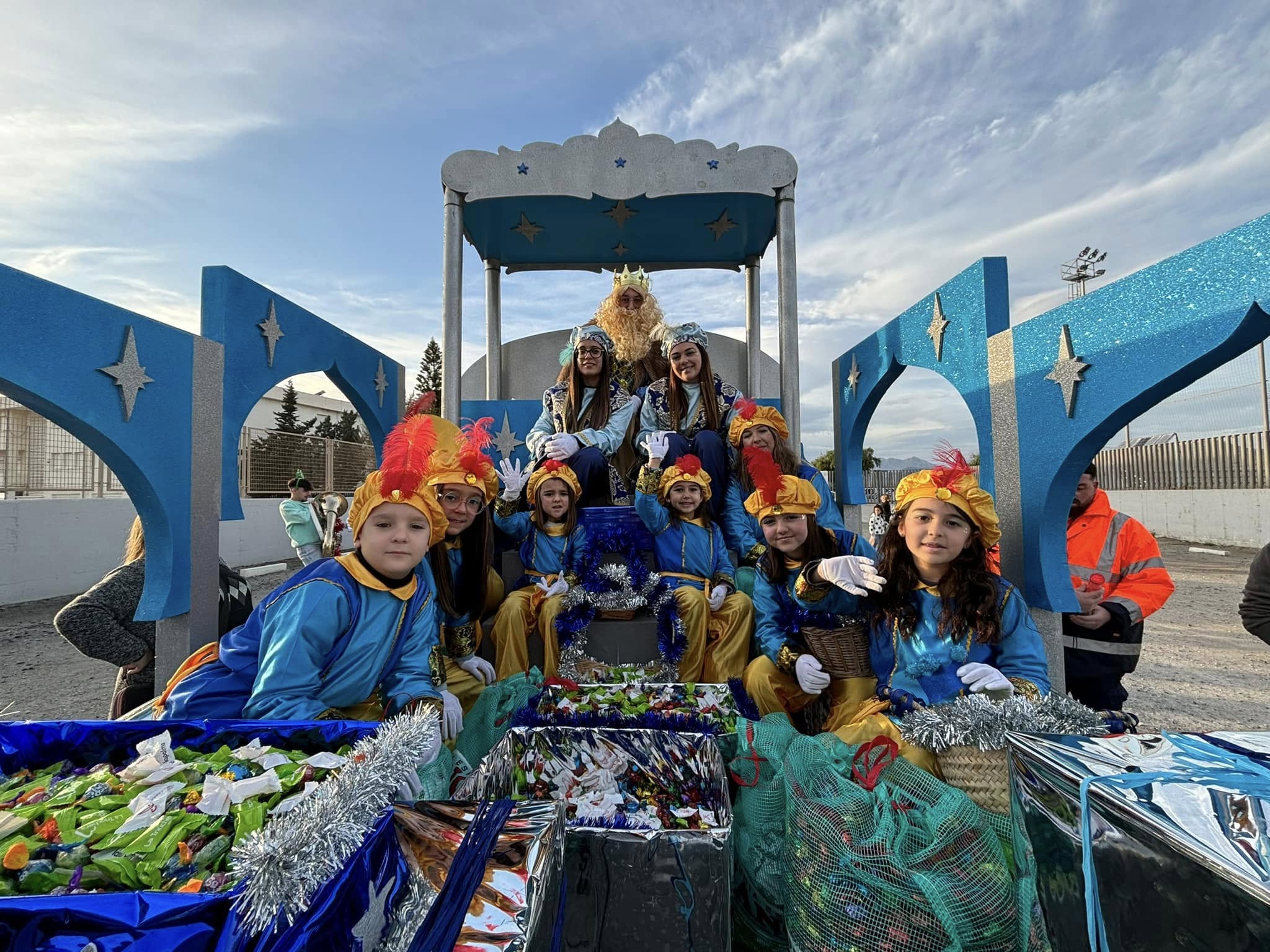 los-reyes-magos-llegaran-a-torrenueva-costa-el-6-de-enero-a-las-1200-tras-aplazarse-el-desfile