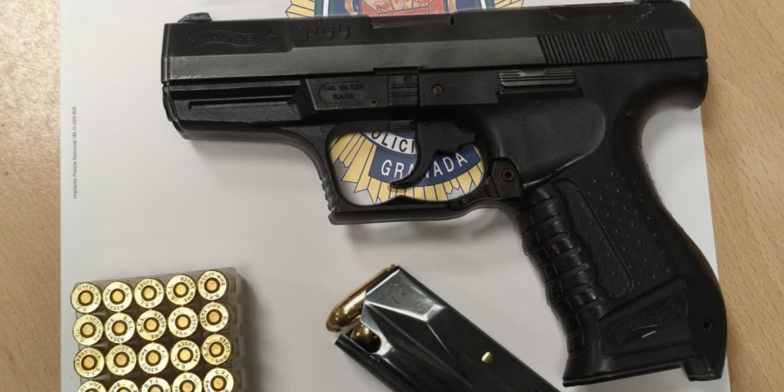 un-joven-detenido-en-granada-con-arma-de-fuego-tras-una-persecucion-en-dia-de-reyes