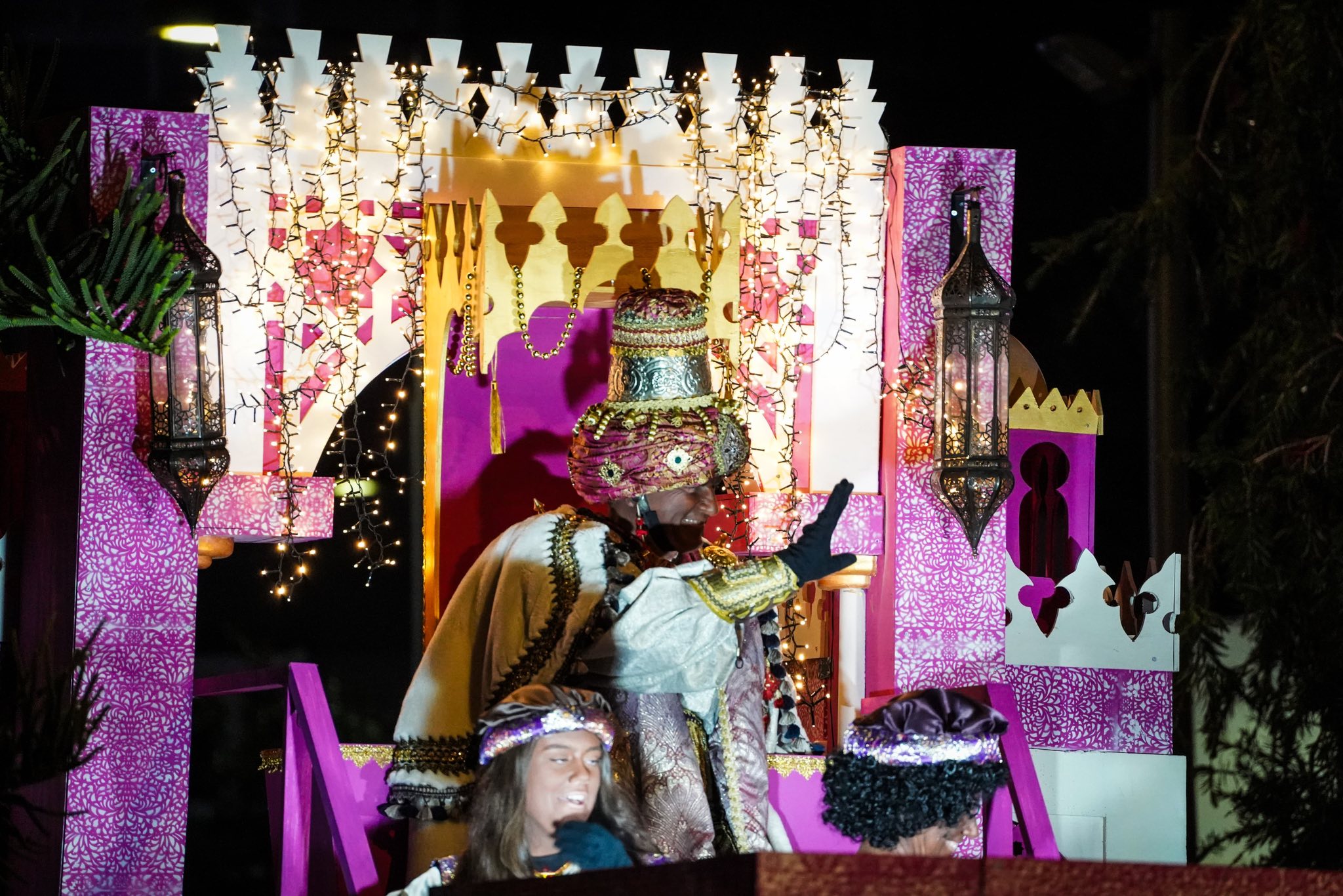 la-magia-vencio-al-temporal-motril-pudo-celebrar-su-cabalgata-de-reyes