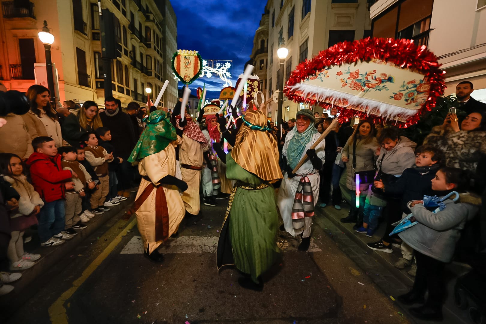 granada-abre-sus-puertas-a-los-reyes-magos