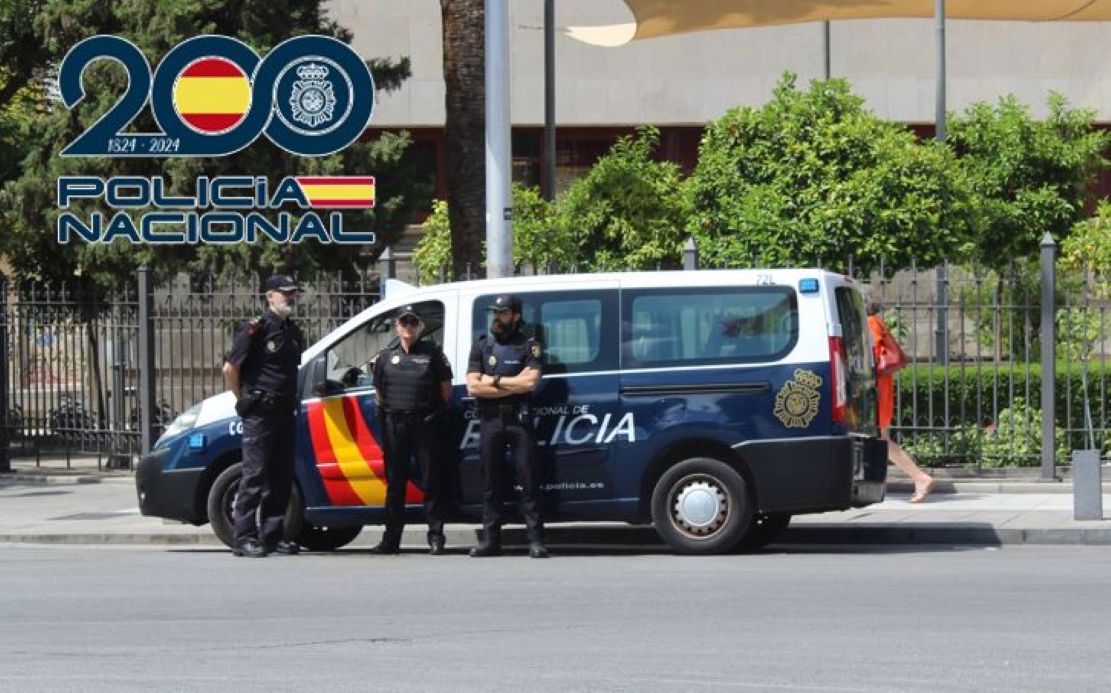granada-detenido-un-ladron-con-casi-20-antecedentes-tras-agredir-a-un-cliente-en-un-robo-en-el-centro-de-la-capital