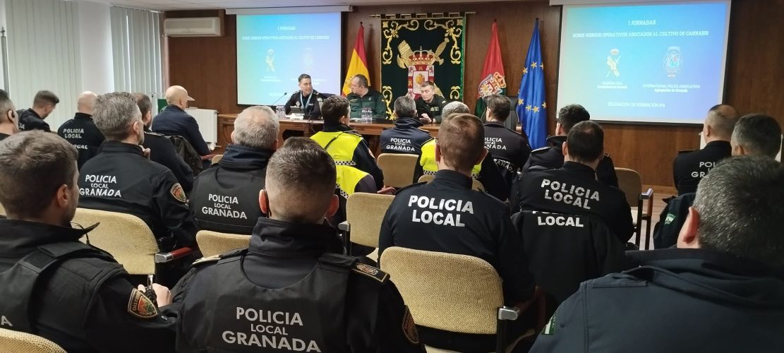 policias-locales-y-guardia-civil-se-forman-en-granada-contra-laboratorios-de-marihuana-y-delincuencia-organizada