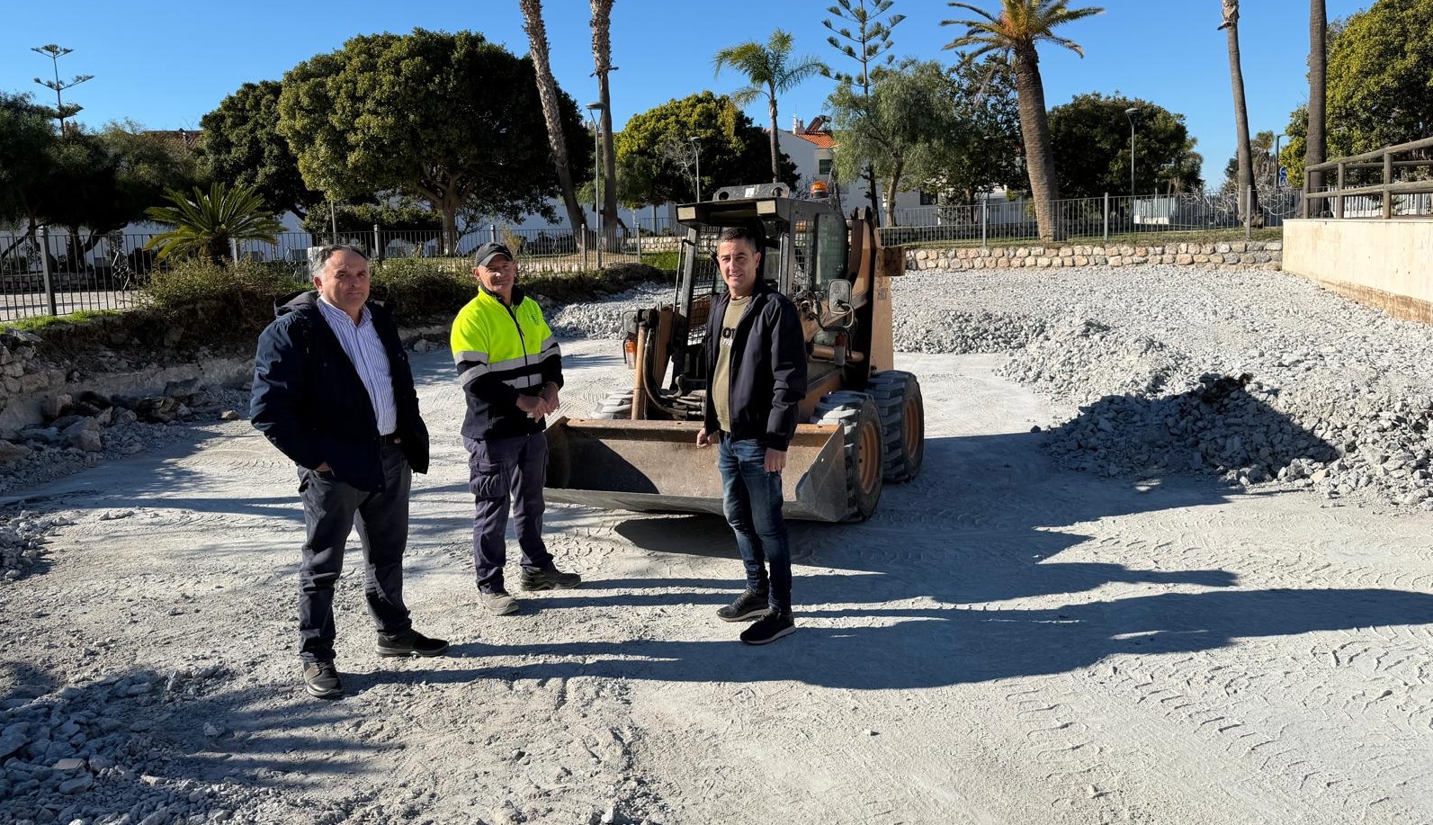 salobrena-transforma-el-parque-de-la-fuente-ii-con-la-eliminacion-de-la-laguna-para-crear-un-nuevo-espacio-abierto-y-accesible-para-actividades-vecinales