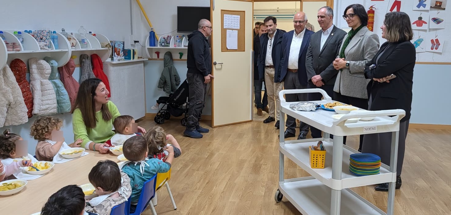 loja-la-junta-invierte-mas-de-125-millones-en-la-comarca-del-poniente-granadino-con-casi-6-millones-y-615-alumnos-beneficiados-en-el-ies-moraima